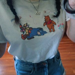 Vintage Embroidered Whinnie The Pooh Tee | M